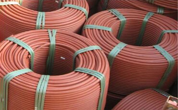 防火安全新标准：聚乙烯阻燃甘德穿线管的选择指南